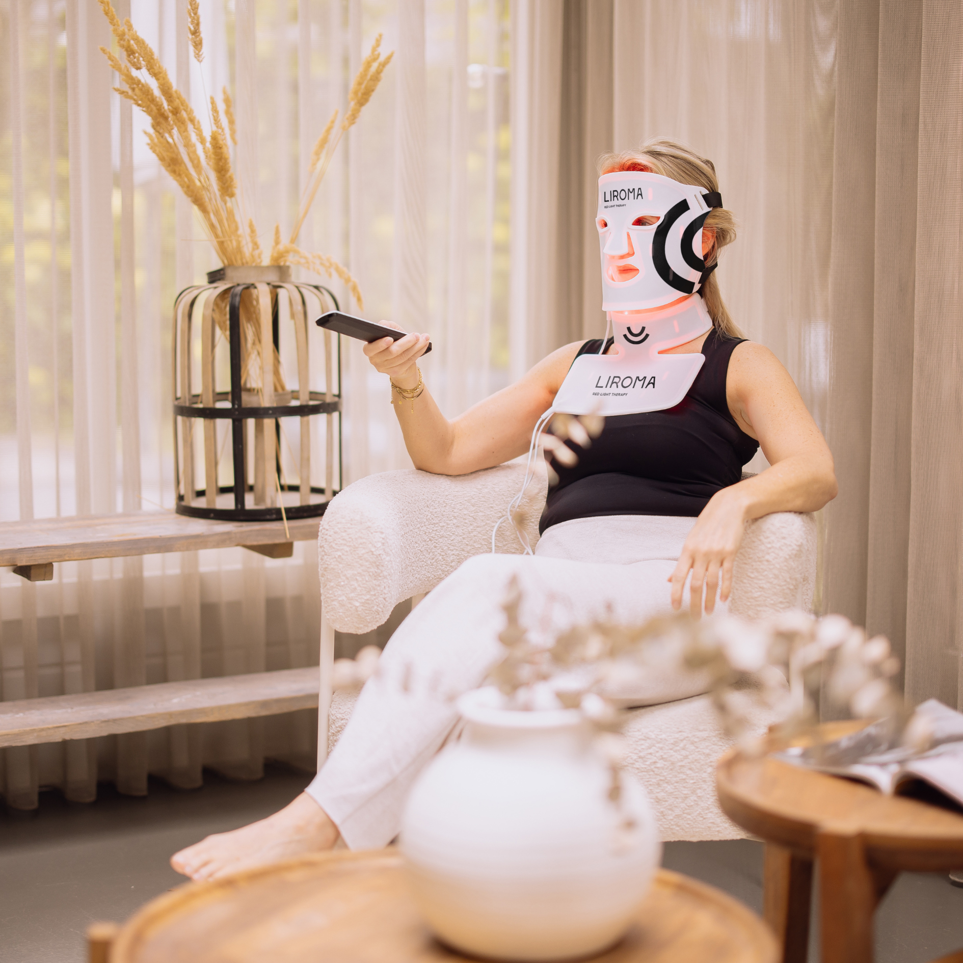 LIROMA® LED Red and Near-Infrared Light Therapy Mask for the Face, Neck, and Décolleté