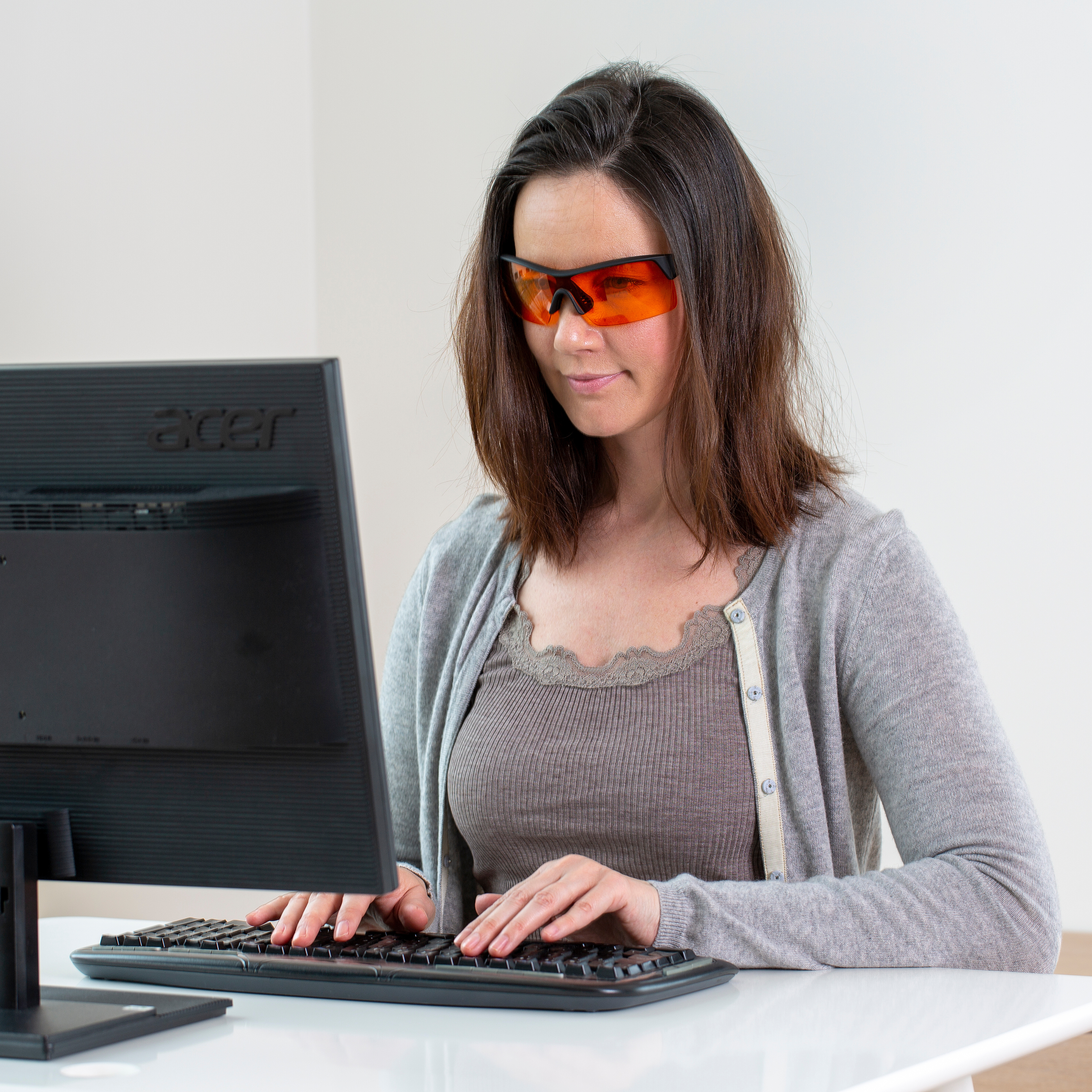 MelaMedic® Brussels – medical blue light blocking glasses for evening relaxation and better sleep