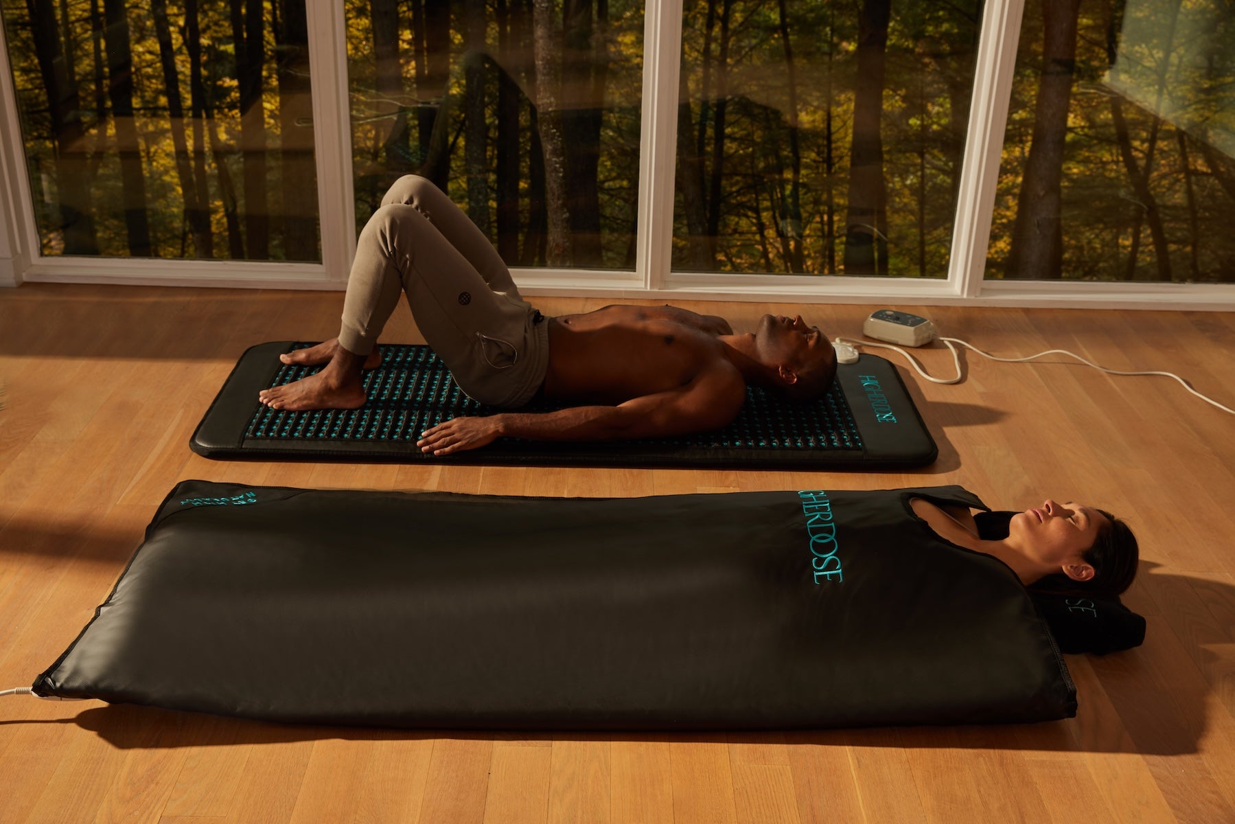 HigherDOSE® infraraudonųjų spindulių kūno sauna