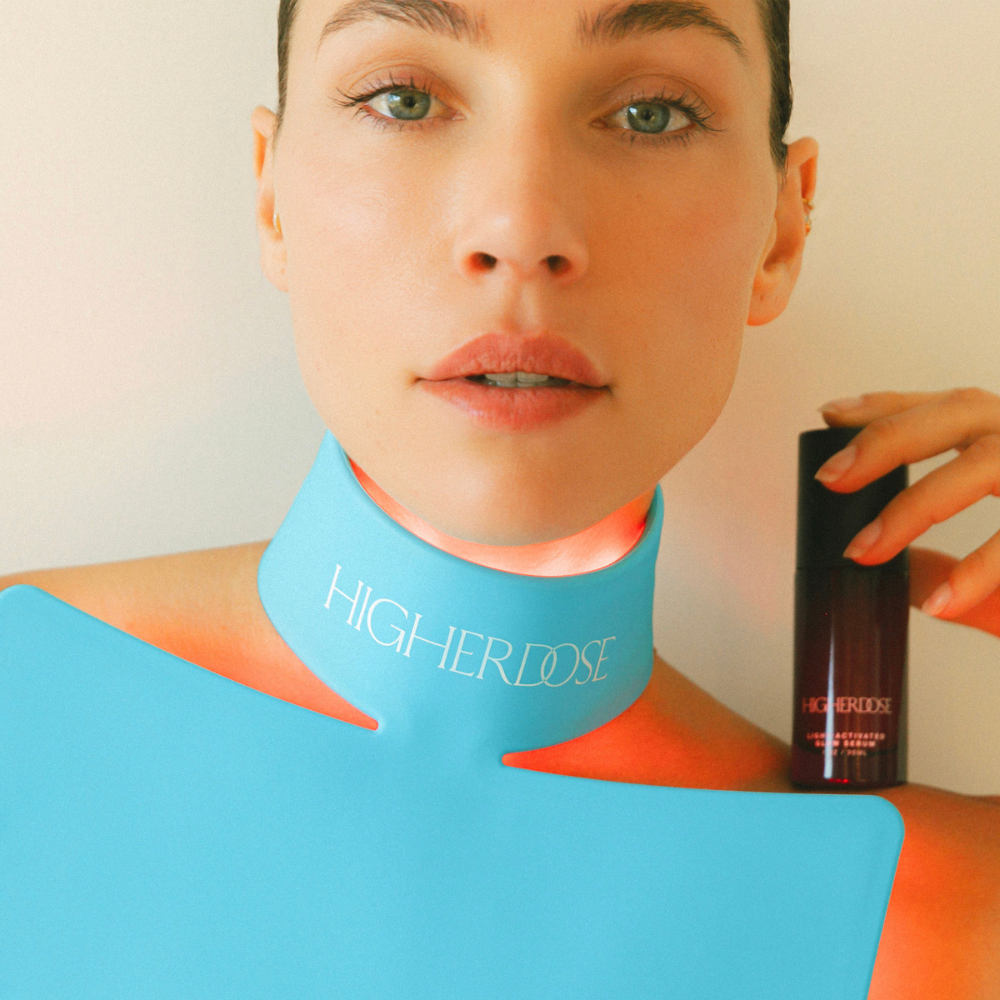 HigherDOSE Light-Activated Glow serumas su raudonos šviesos aktyvacija